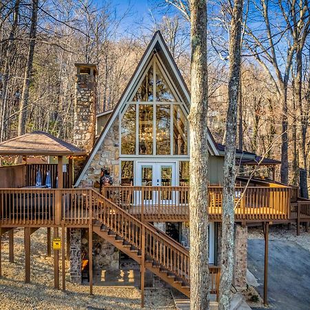 1Mile Downtown, Handicap Ramp, Hot Tub, Game Room 개틀린버그 외부 사진