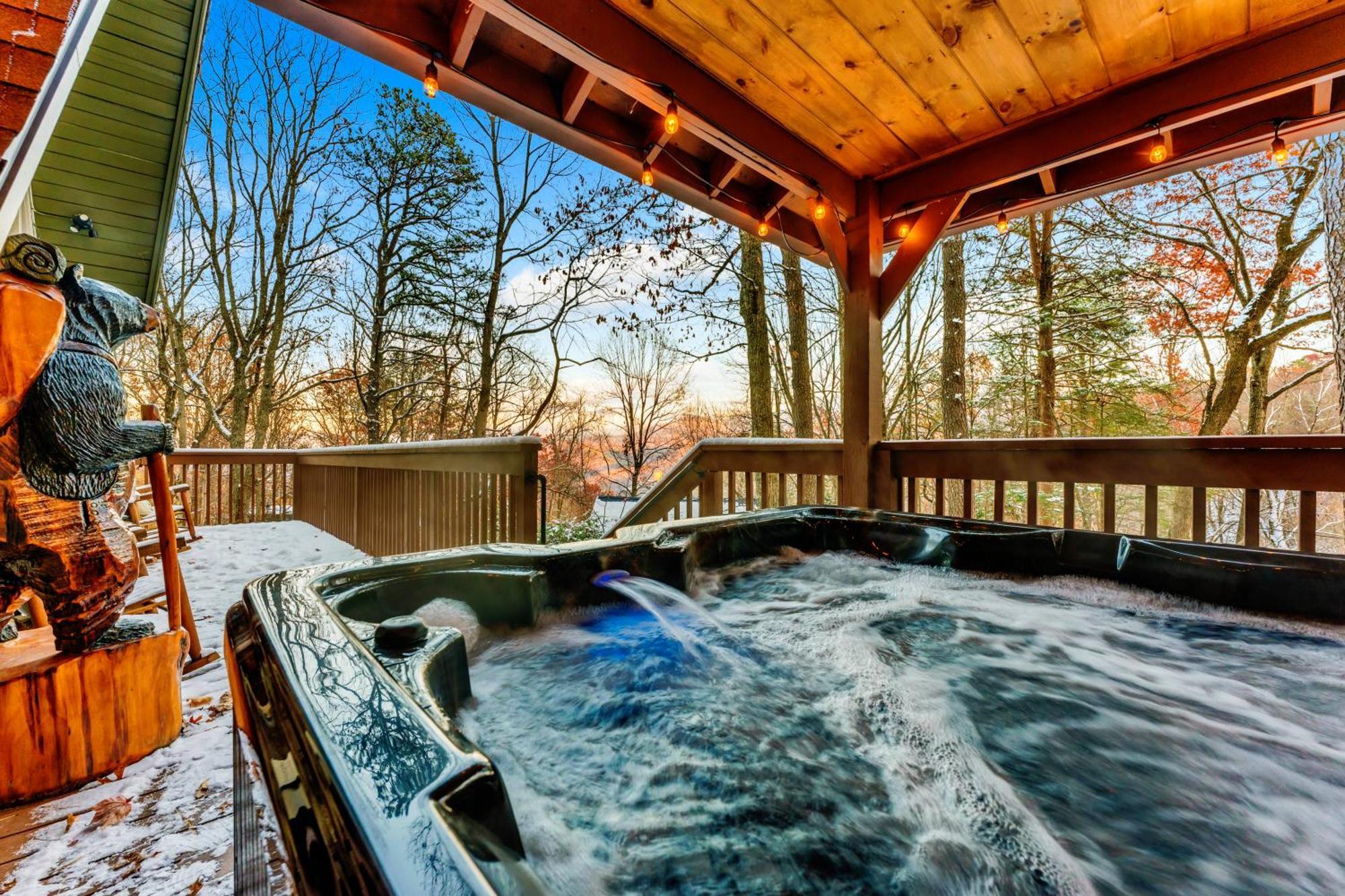 1Mile Downtown, Handicap Ramp, Hot Tub, Game Room 개틀린버그 외부 사진
