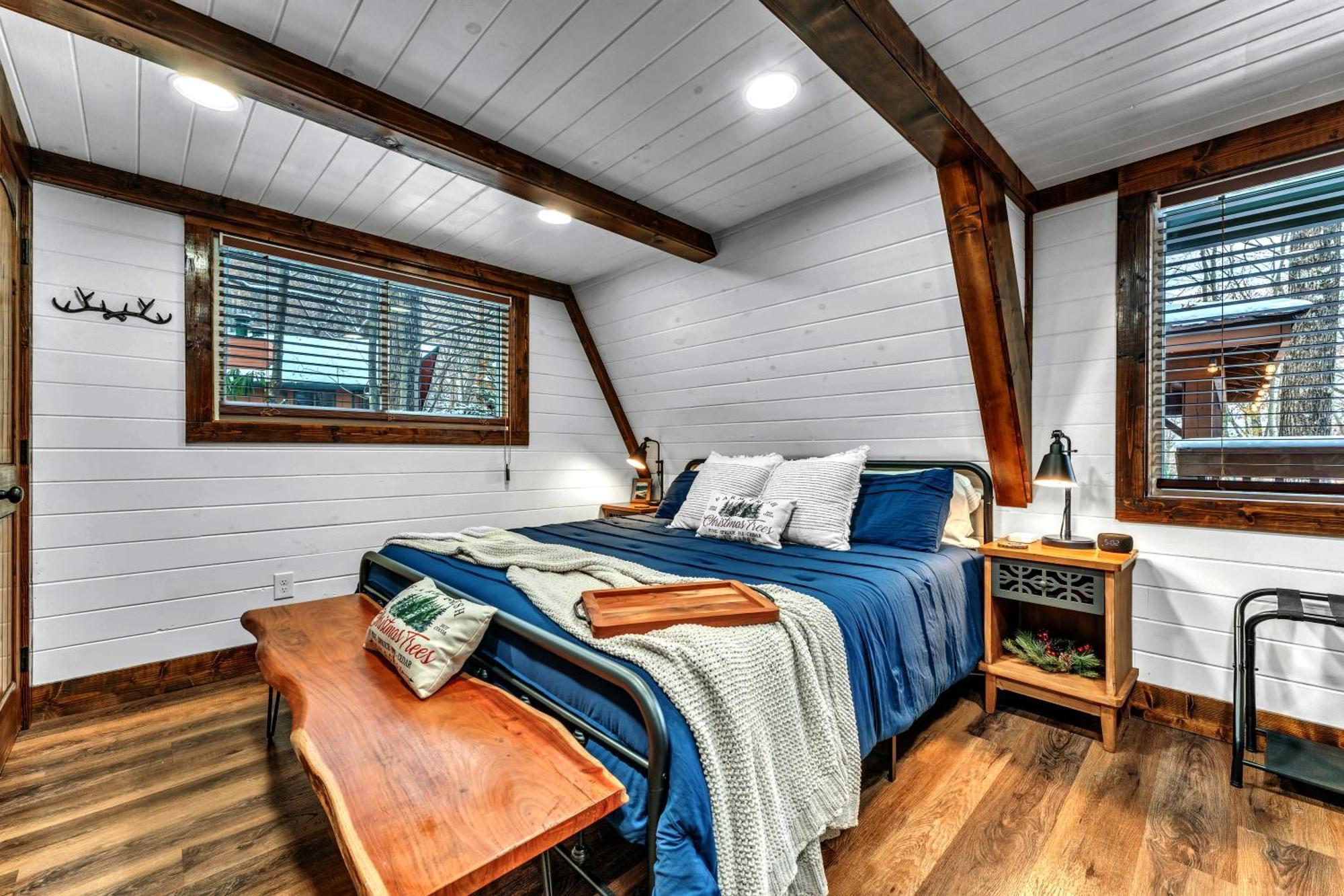 1Mile Downtown, Handicap Ramp, Hot Tub, Game Room 개틀린버그 외부 사진